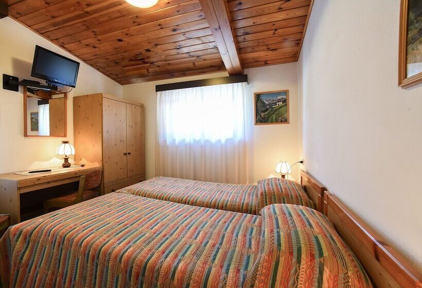 غرفة قياسية, Adriana