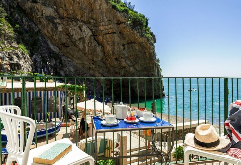 三人经典房间, Alfonso A Mare