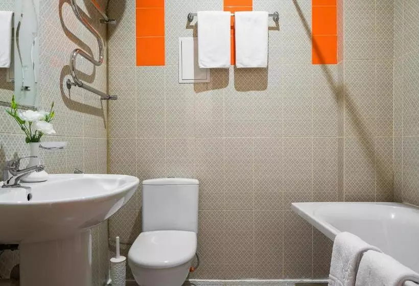 Cameră Familiară, Arcadia