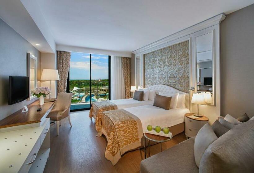 اتاق استاندارد سه تخته با چشم‌انداز, Aska Lara Resort & Spa