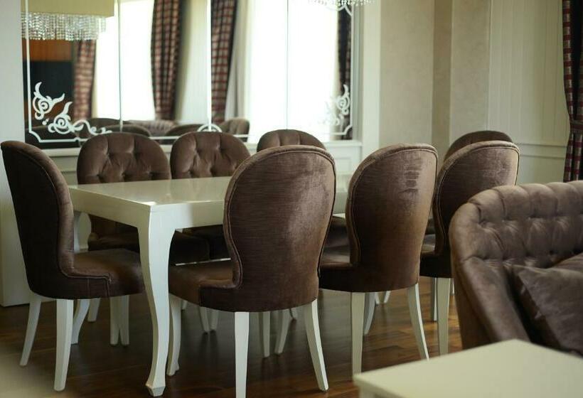 سوئیت اجرایی با چشم‌انداز دریا, Aska Lara Resort & Spa