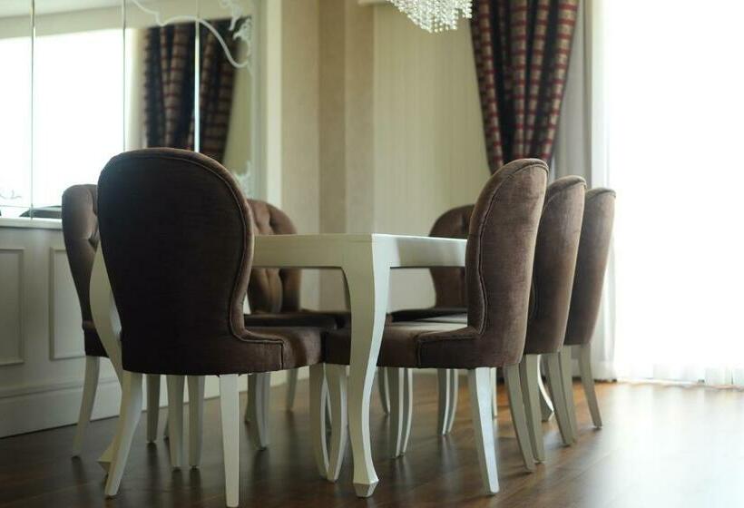 سوئیت اجرایی با چشم‌انداز دریا, Aska Lara Resort & Spa