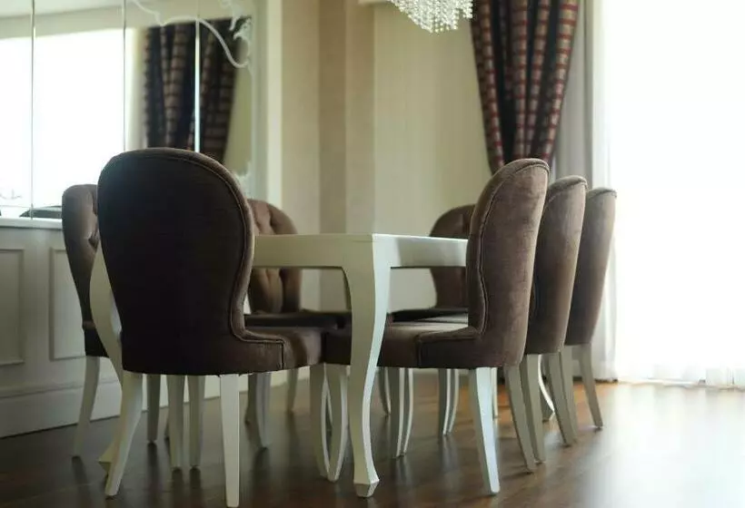 سوئیت اجرایی با چشم‌انداز دریا, Aska Lara Resort & Spa