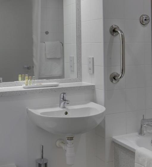 غرفة عائلية, Best Western Pontypool Metro