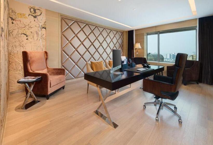 Suite, Crowne Plaza Shanghai Noah Square, An Ihg
