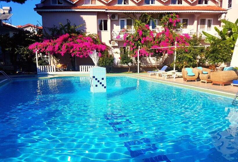 带阳台的三人标准间, Legend Of Dalyan