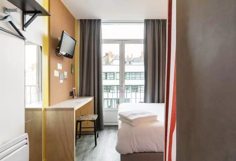 スタンダードルーム, Demain Hôtel & Conciergerie