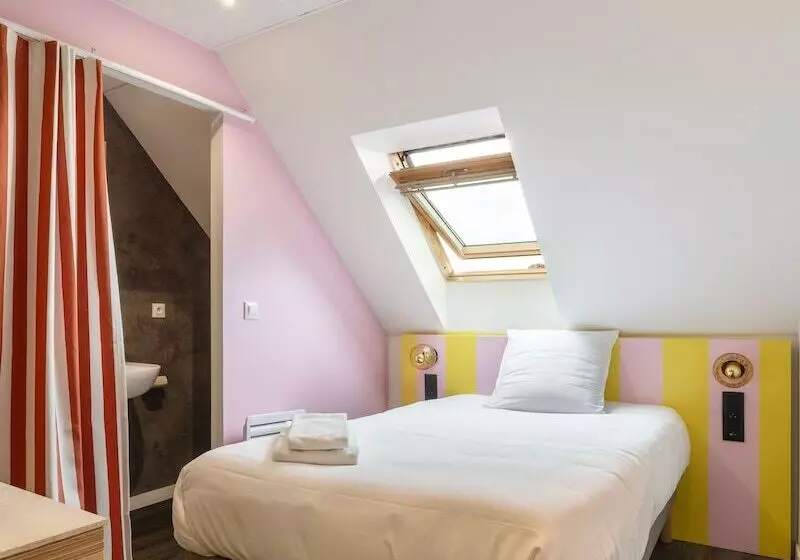 Basic Yhden Hengen Huone, Demain Hôtel & Conciergerie