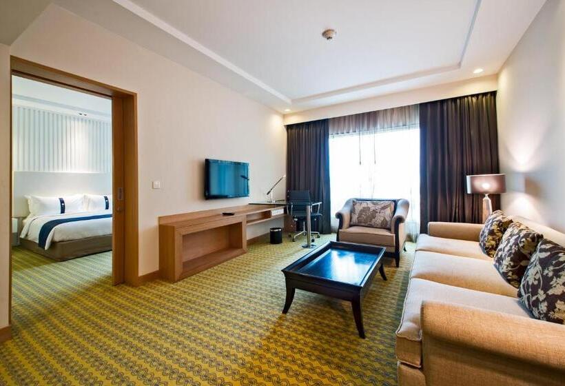 デラックススイート, Holiday Inn Amritsar Ranjit Avenue By Ihg