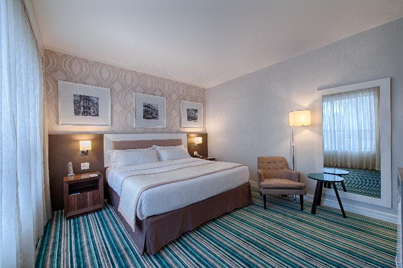 带大床的标准间, Holiday Inn Belo Horizonte Savassi, An Ihg