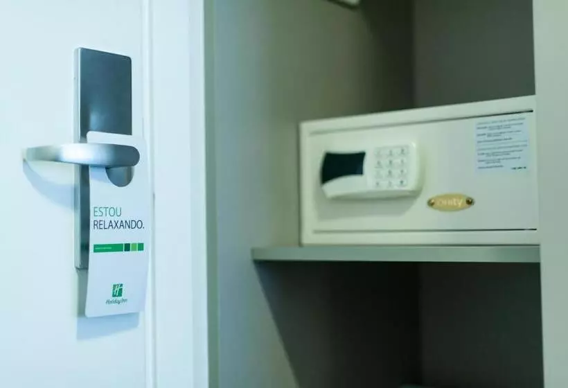 ２ダブルベッドのスタンダードルーム, Holiday Inn Belo Horizonte Savassi, An Ihg