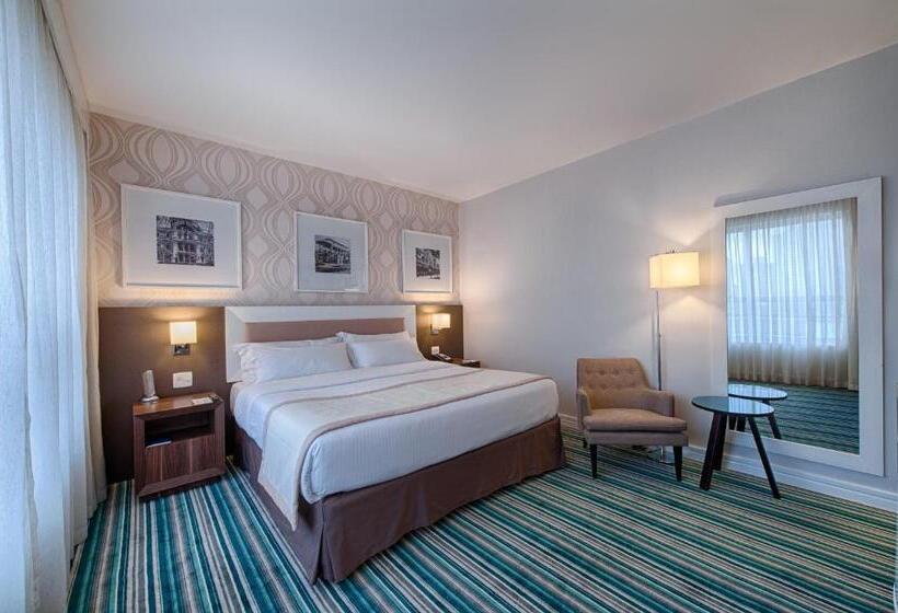 带大床的标准间, Holiday Inn Belo Horizonte Savassi, An Ihg