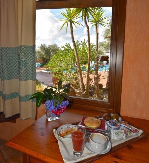 غرفة قياسية فردية, L Ulivo