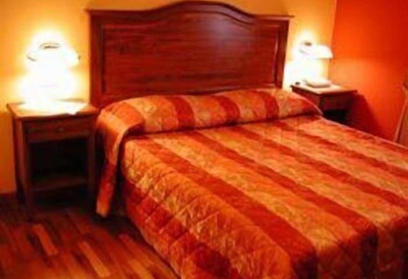 غرفة قياسية, La Torre Ai Mari