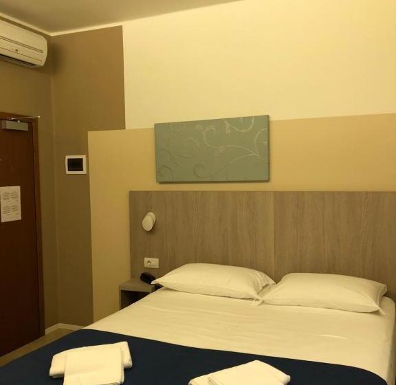 חדר סטנדרט, Mare Live