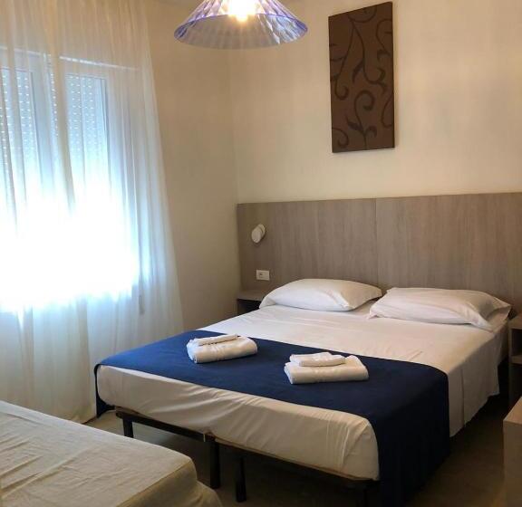 חדר משפחתי, Mare Live