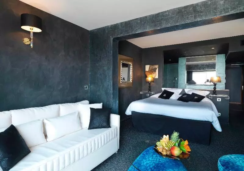 オーシャンビュースタンダードルーム, Marinca & Spa