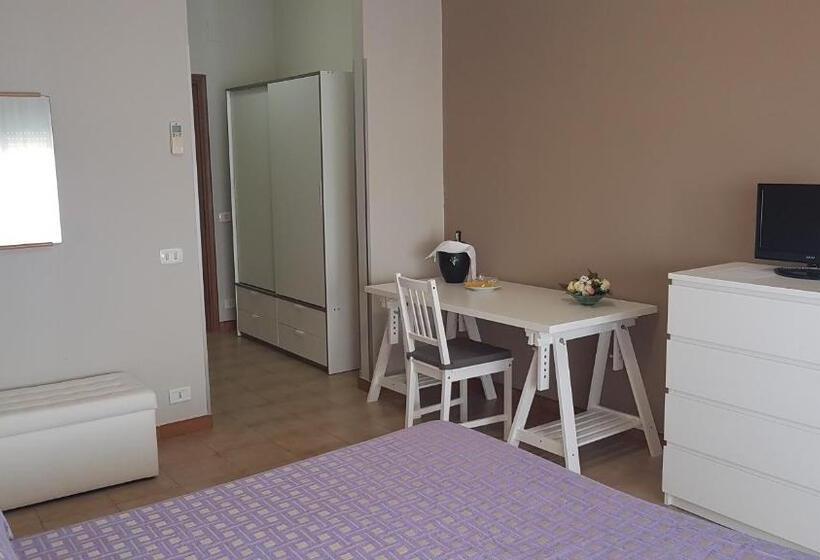 غرفة قياسية رباعية, Palatinum