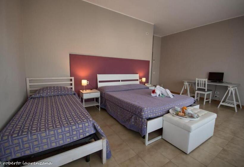 غرفة قياسية رباعية, Palatinum