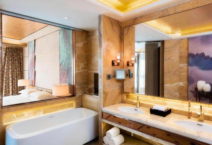 غرفة قياسية سرير كينج, Sheraton Huzhou Taihu Lake Hot Spring Resort & Spa