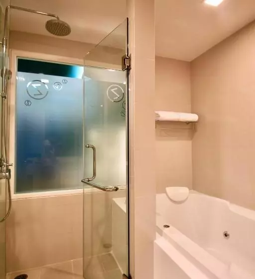 バスタブ付きデラックスルーム, Sleep With Me Hotel Design Hotel @ Patong