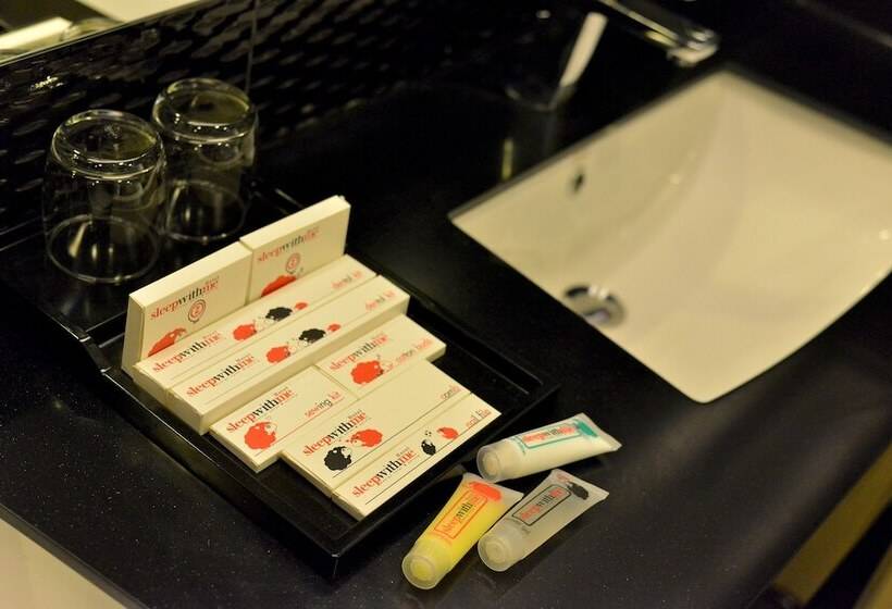 Люкс, Sleep With Me Hotel Design Hotel @ Patong