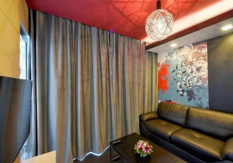 スイート, Sleep With Me Hotel Design Hotel @ Patong