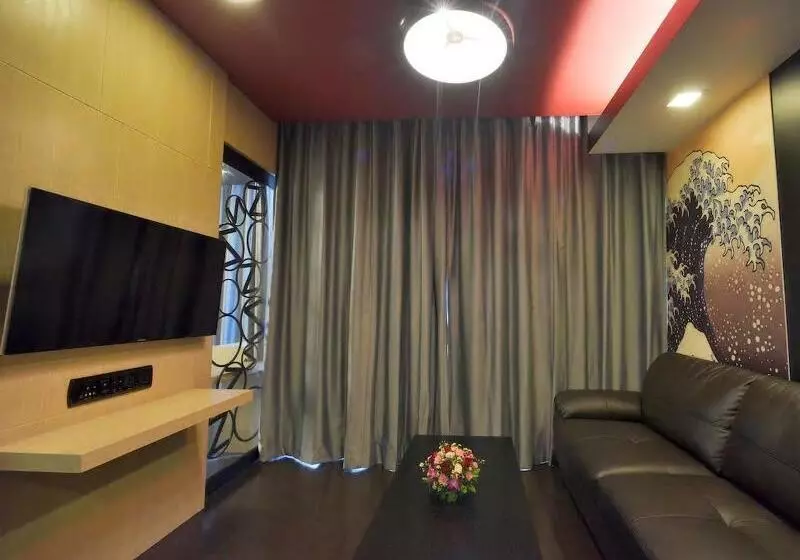 スイート, Sleep With Me Hotel Design Hotel @ Patong