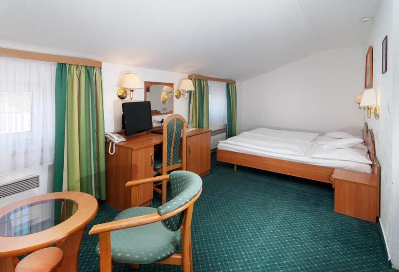 اتاق استاندارد, Spindlerova Bouda