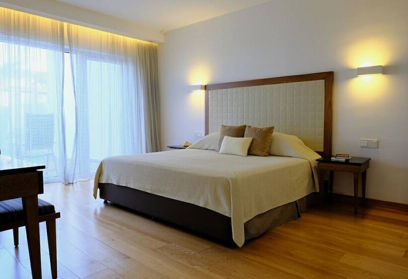 Люкс с Бассейном, Sunrise Pearl Hotel & Spa