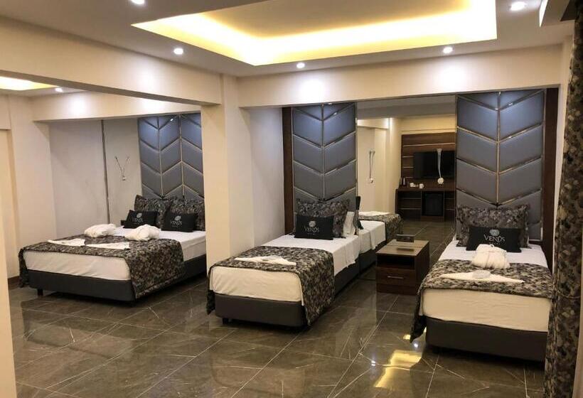 4인용 스탠다드 룸, Venus