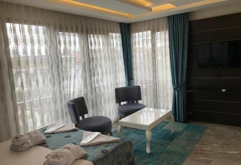 패밀리 스위트, Venus