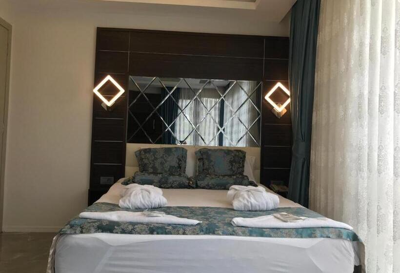 패밀리 스위트, Venus