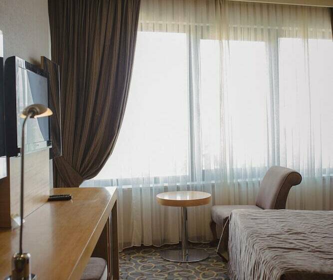 Quarto Estandar, Volley Hotel İzmir