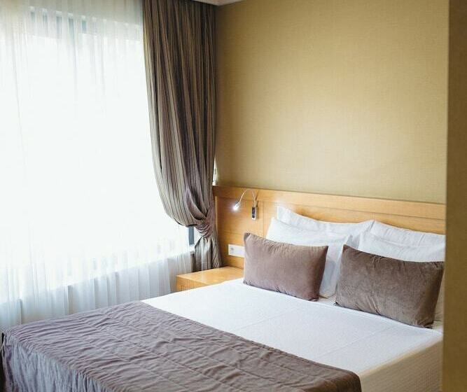 Quarto Estandar, Volley Hotel İzmir