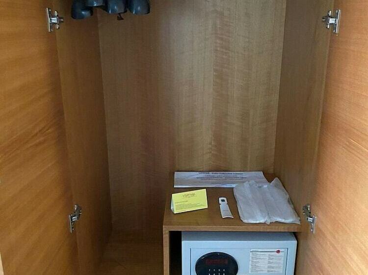 Quarto Estandar, Volley Hotel İzmir