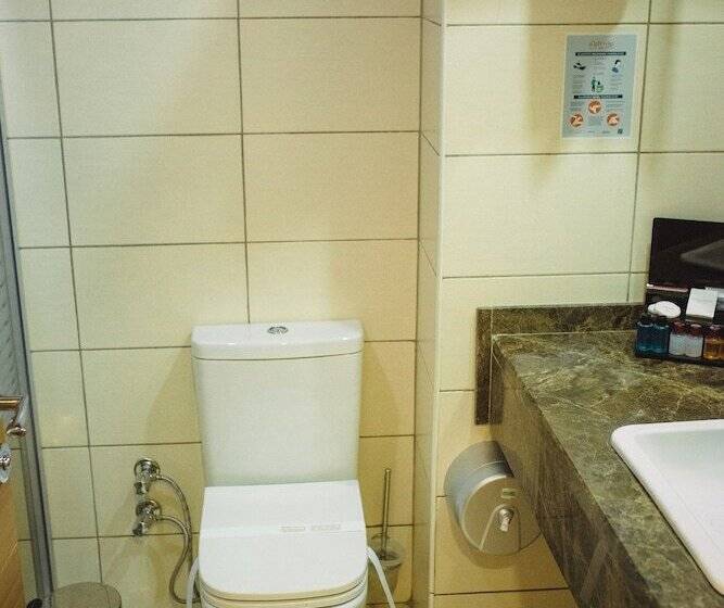 Quarto Familiar, Volley Hotel İzmir