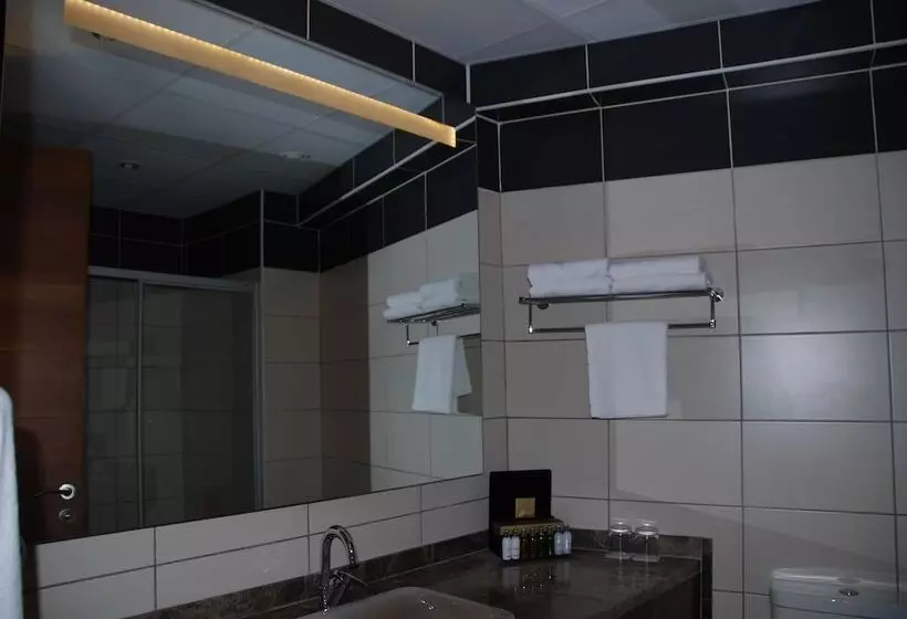 اتاق خانوادگی, Volley Hotel İzmir