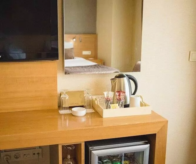اتاق خانوادگی, Volley Hotel İzmir