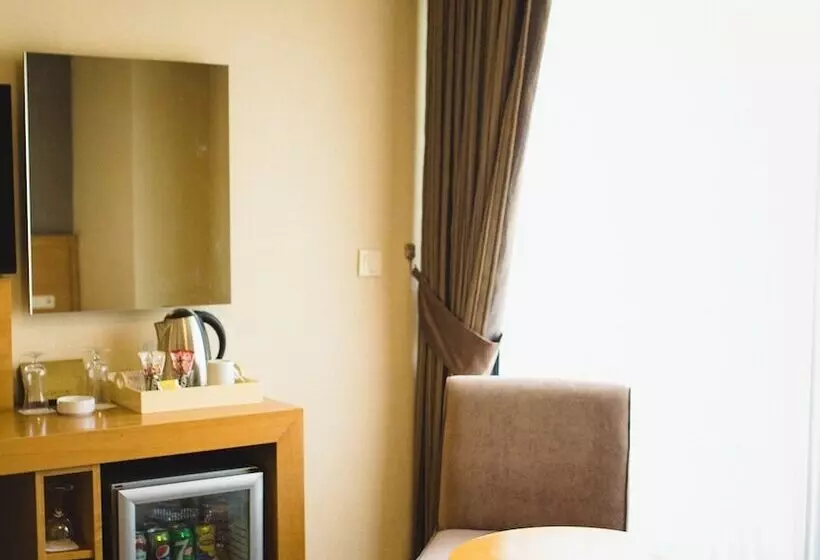 اتاق خانوادگی, Volley Hotel İzmir