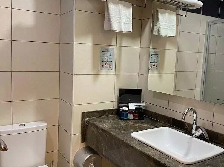 سوییت جونیور, Volley Hotel İzmir