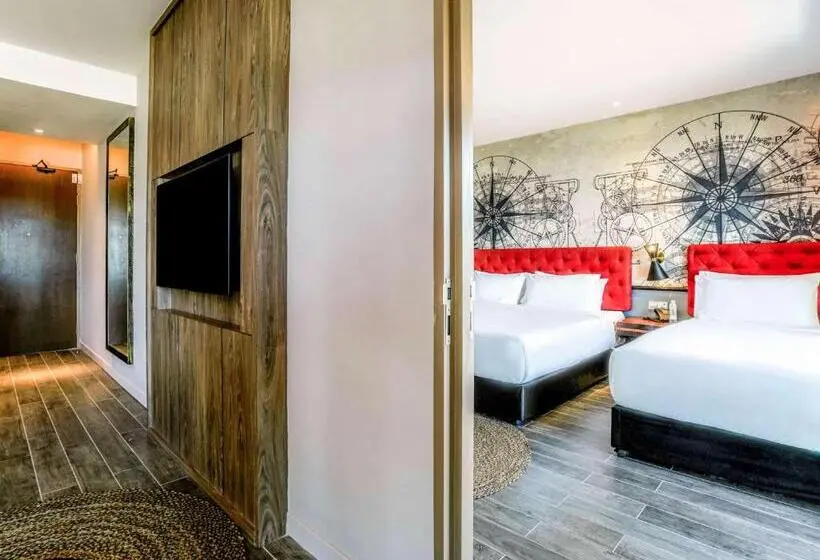 Deluxe Kolmen Hengen Huone, Mercure Langkawi Pantai Cenang