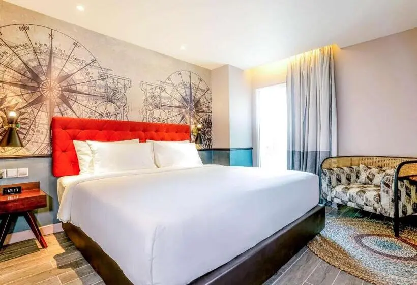Deluxe Kolmen Hengen Huone, Mercure Langkawi Pantai Cenang