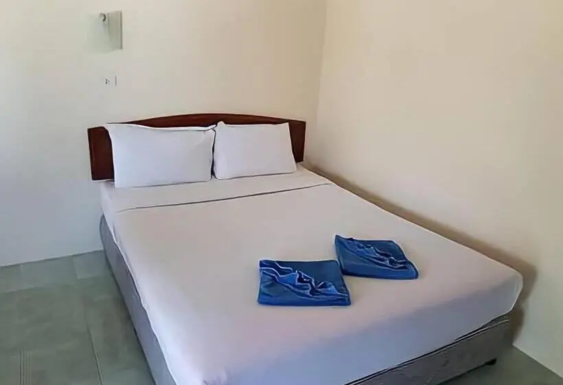 Standard Triple Room, Dalum Beachhouse