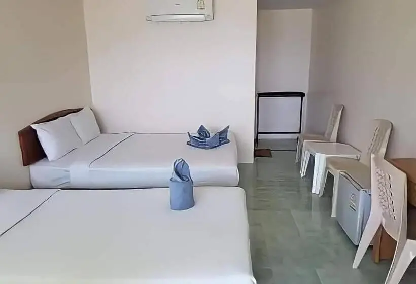 Standard Triple Room, Dalum Beachhouse
