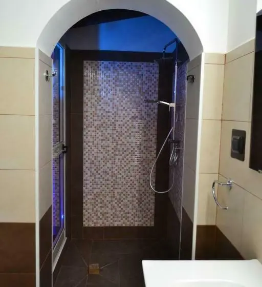 Premium Neljän Hengen Huone, Costa Del Gallo