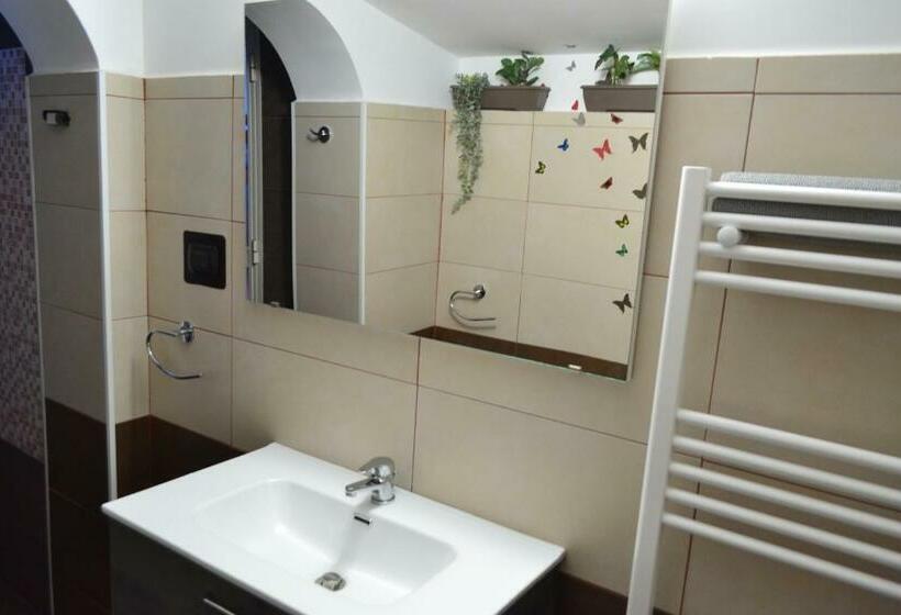 اتاق پریمیوم چهارنفره, Costa Del Gallo