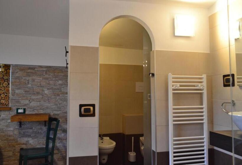 디럭스 룸, Costa Del Gallo