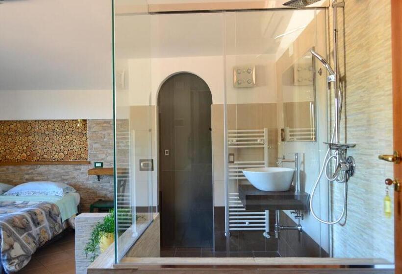 디럭스 룸, Costa Del Gallo