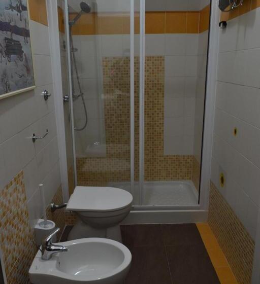 اتاق پریمیوم چهارنفره, Costa Del Gallo